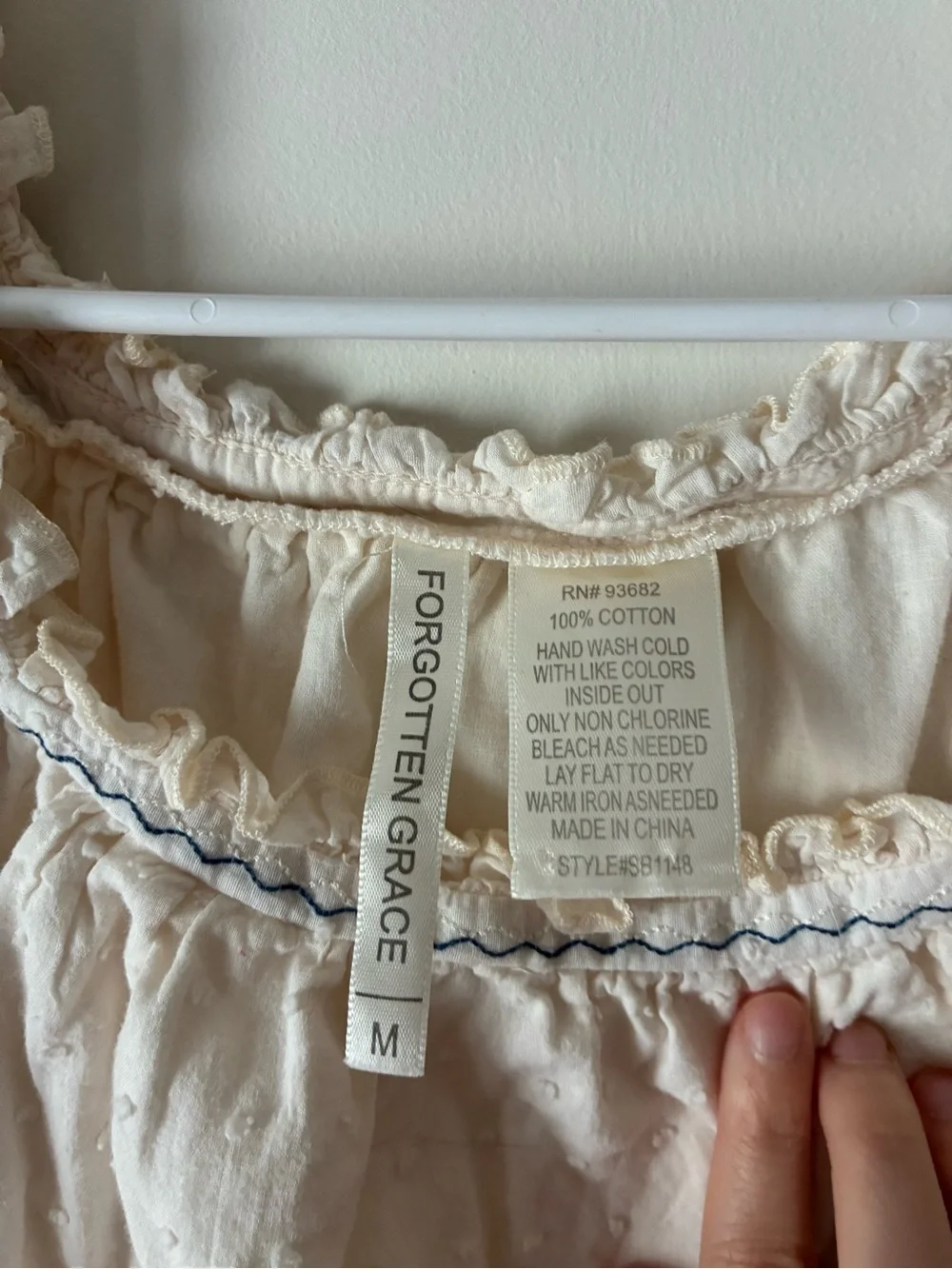 Forgotten Grace lightweight cream